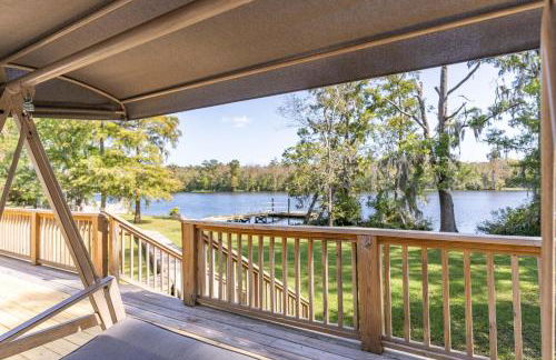 Waterfront Treehouse on the Cape Fear with Dock - Foto 14