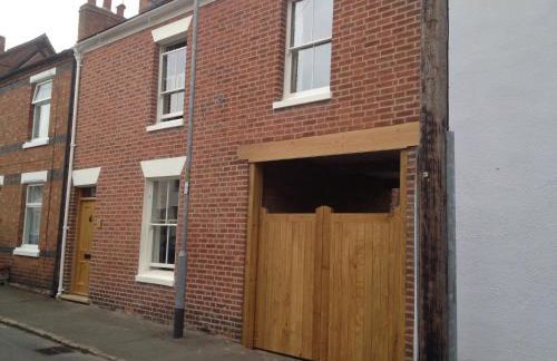 Rainbow House - Entire Place - Photo 23