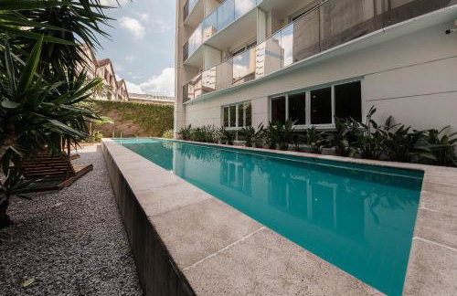 LZ414 - Conforto na Luz: Apto Moderno com Piscina - Foto 18