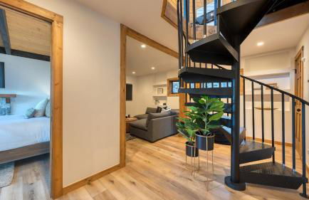 Lake View, Firepit, Game Room Remodeled Lake Tahoe Luxury Cabin by Avantstay - Foto 58