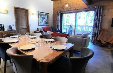 Appartement style chalet, proche remontées avec garage - Foto 1