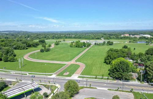 Beautiful Bungalow Historic Franklin Quadplex - Foto 62
