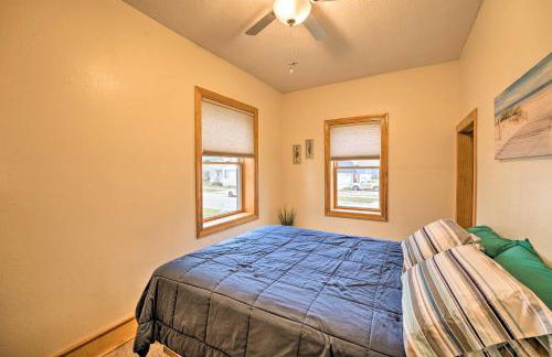 All-Season Grand Haven Getaway with Deck! - Foto 14