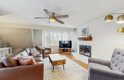 Kingswood Mountainside Retreat - Photo 6