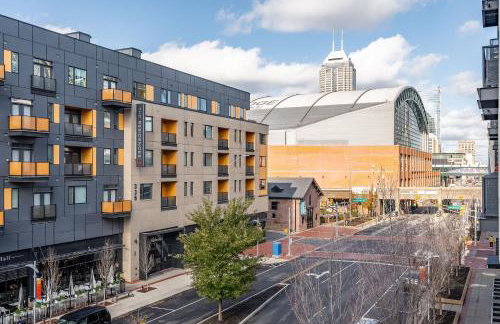 2BR Balcony Suite Gym & Pool Downtown at CityWay - Foto 23