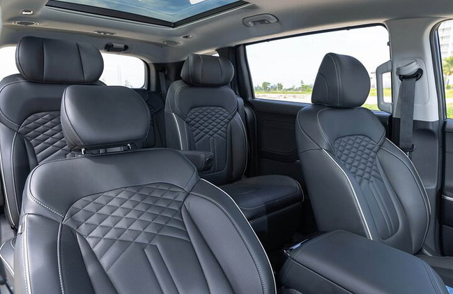 Private Car Rental in Ho Chi Minh City - Photo 13