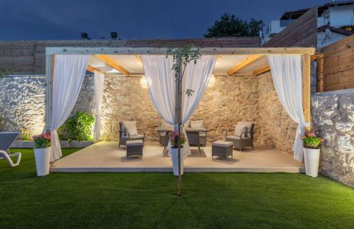 Arhontiko Arhanes Suites - Photo 19