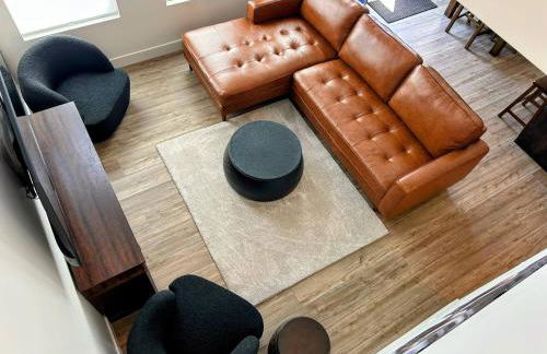 Peaks & Pines Modern Gem, 2 Kings, Bunks, Hot Tub, Walkable, Kid's Cove - Foto 9