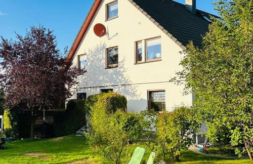 Ferienwohnung-/Haus mit kostenfreiem Parkplatz - Foto 1