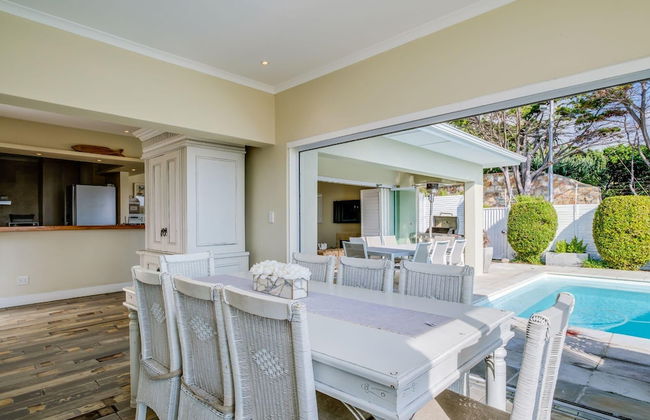 Beach-style Camps Bay Home w Pool Garden Barbados - Photo 32