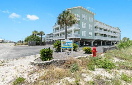 3BR Condo Gulf Views with Pool, Boat Launch and Dock - Photo 26