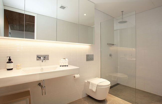 Short Lane Apartments by Urban Rest - Photo 13