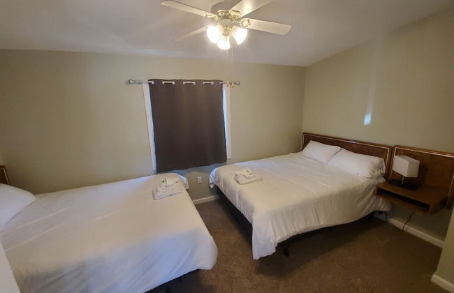 Lazy Dayz Resort - Photo 12