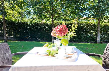 Aptos en Llanes jardín y terraza – Senda Costera - Foto 3