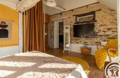 Charmante maison en Anjou Bleu, 2 pers, terrasse, poêle à bois, équipements bébé, cuisine équipée - FR-1-622-72 - Foto 8