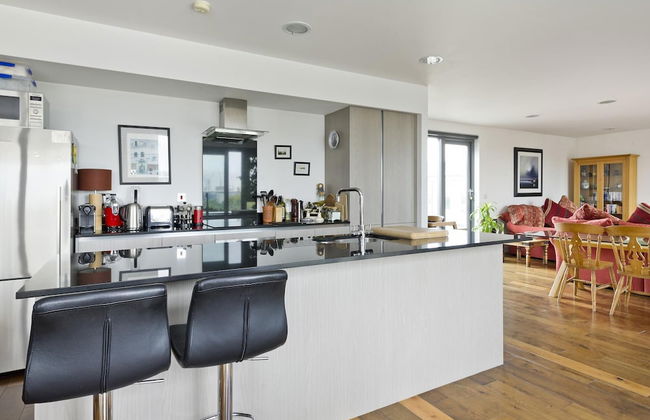 Superb Apartment With Terrace Near the River in Putney by Underthedoormat - Foto 4