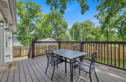 Single Story Pet Friendly Home, with Fenced Yard, Fire Pit, 5min to Downtown!! - Foto 26