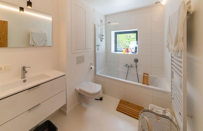 Charming Home With Sauna - Photo 17