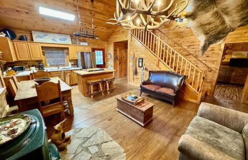 Watauga Lake Retreat Cozy family cabin Sleeps 8 - Photo 4