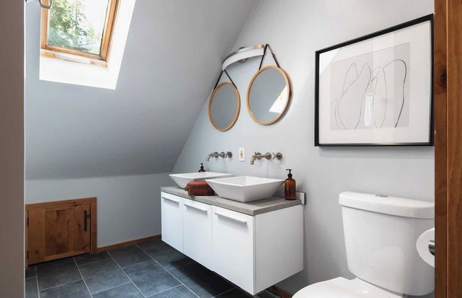 Timberline by Avantstay Stunning Chalet Cabin w/ Hot Tub, Pool Table & Home Theater! - Foto 17