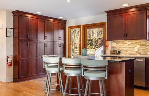 Woodcliff Cottage with Heated Private Pool-Family Friendly - Foto 7