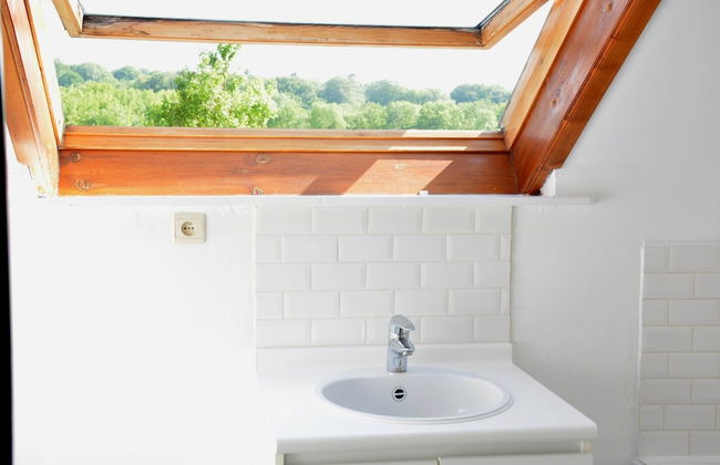 Group Escape by Molignee River - Foto 47