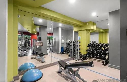 Luxurious and Spacious 2-Bedroom Condo Unit Downtown San Diego in the Heart of the Gaslamp Quarter - 30-Day Min recommended - 14-Day Min acceptable - Foto 38