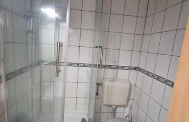 Monteurunterkunft Nähe CentrO Oberhausen - 1OGL - Foto 9