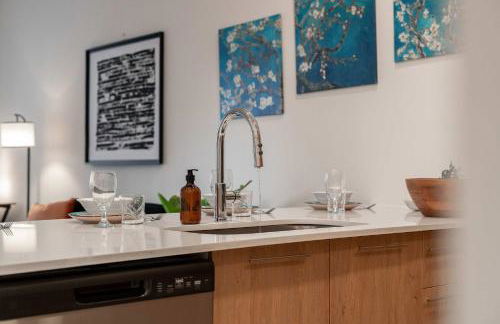 Riviere Apartments King Bed Suite & Pool & Gym & Pet Friendly & Near Epic Universe - Foto 10