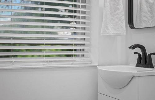 Shadyside, Central !5 Stylish and Bright Studio With Free Parking - Foto 12