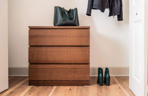 Modern 2BR Stay In Historic West End Near Downtown - Foto 30