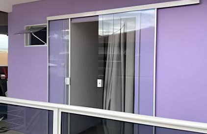 Suíte Privativa, próximo ao aeroporto - Foto 1