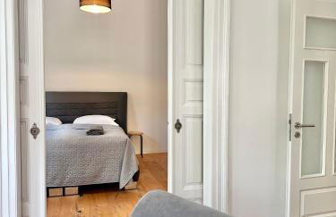 Modernes City-Apartment mit Blick in den Park und 2 Bäder H9 - Photo 3