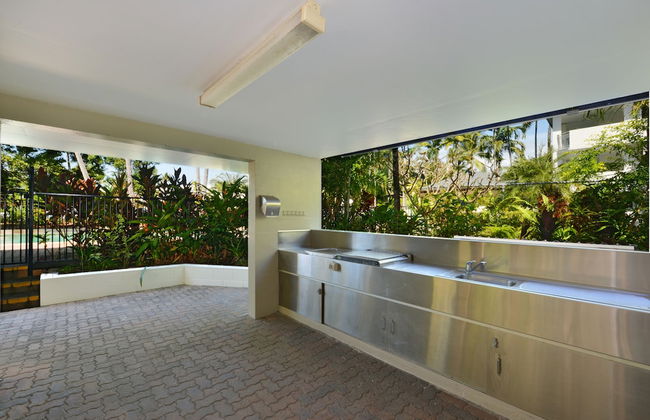 Tropical Reef Apartments Port Douglas - Photo 31