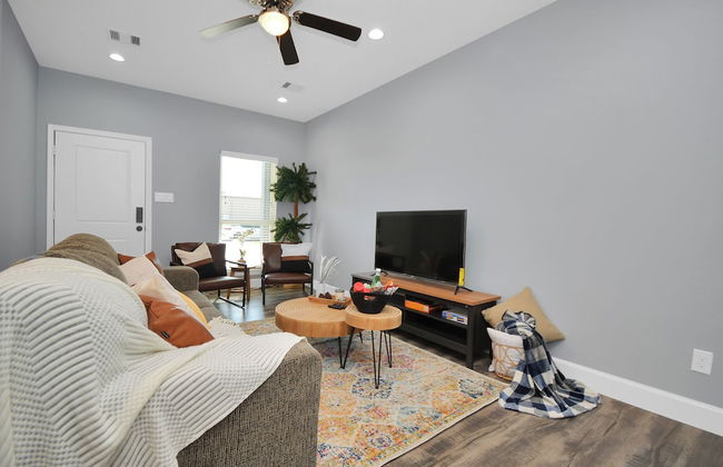 Cozy Retreat Near NRG Stadium, Free parking, Wi Fi - Foto 56