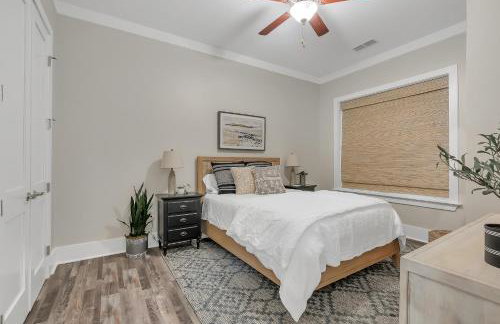 Mallard Pointe Unit 200- Luxury Condo- Conveniently Located! - Foto 38