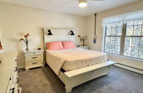 5BR Waterfront Hot Tub Kids Playscape Pets Family Compound! - Foto 27