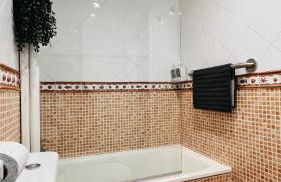 Oviedo Centro- Parking gratuito - Foto 6