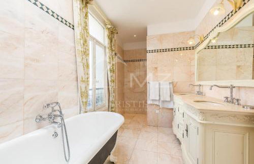 Semiramis - Photo 16