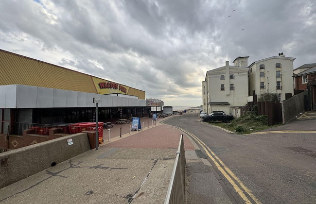 Beautiful 2 Bed Apartment in Walton on the Naze - Foto 11