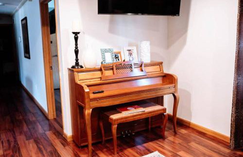 Spacious Five-Bedroom Bliss - Foto 43