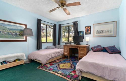 Cozy Lake View 4Bd 2,5Br Retreat in 5 Acres, Hot Tub and more - Foto 17