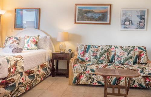 Tropical Studios at Marine Surf Waikiki - FREE PARKING - BEST LOCATION - FULL KITCHEN - SWIMMING POOL - Foto 98