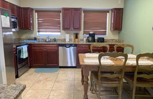 Tranquil Waterfront 2bd1ba Apt in North Palm Beach - Foto 3