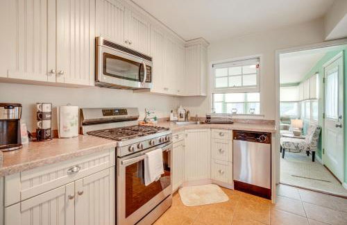 1 Block to Brigantine Beach Breezy Home with Patio! - Foto 7