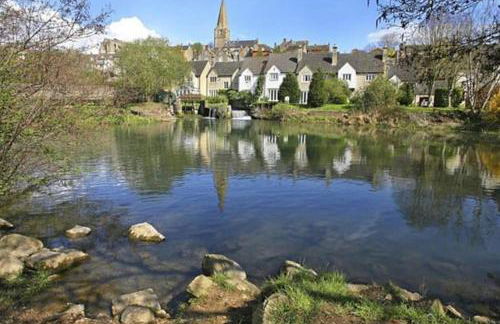 Large 4 bed house in Malmesbury, great for big families - Foto 37