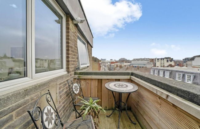 Livestay- Trendy 1bed With Balcony in Westminster - Photo 12