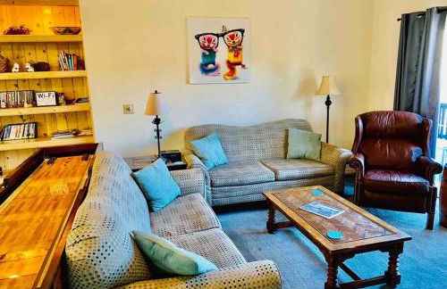 Squirrel View Hot tub BBQ Patio Shuffle Board - Foto 13