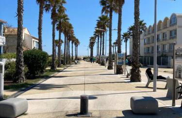 Sur la plage avec vue plongeante sur la mer - Foto 12