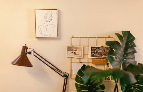 Classic & Cozy Apartments - Parking & Close to DW - Foto 21